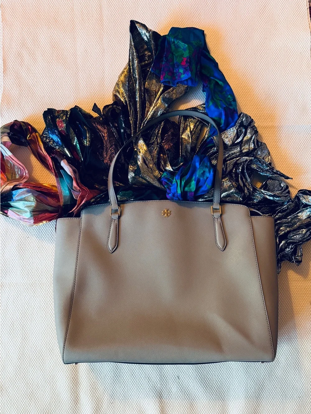 Tory Burch Emerson Zip Top Tote
